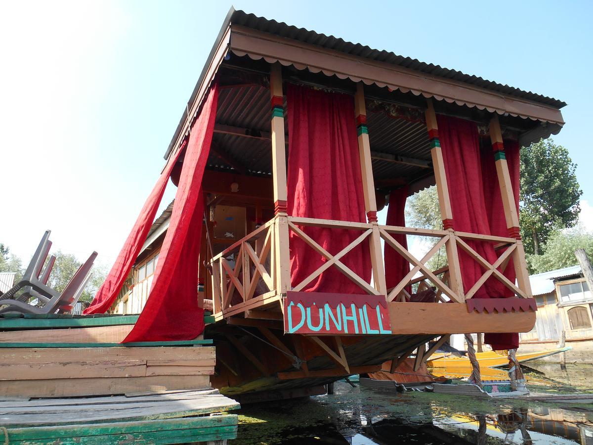 Houseboat Dunhill Bed & Breakfast Srinagar  Exterior photo
