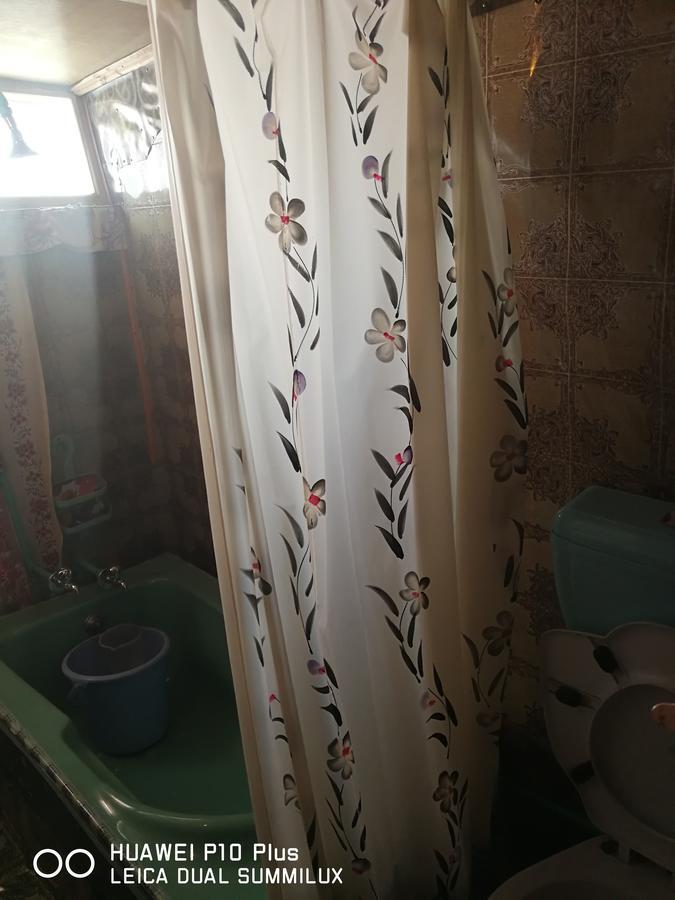 Houseboat Dunhill Bed & Breakfast Srinagar  Exterior photo